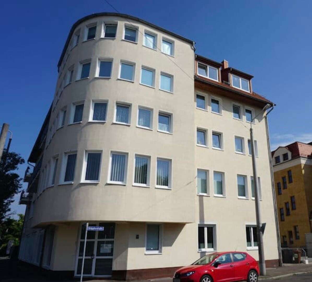 Vermitteltes Mehrfamilienhaus in der Gröpplerstraße in Leipzig